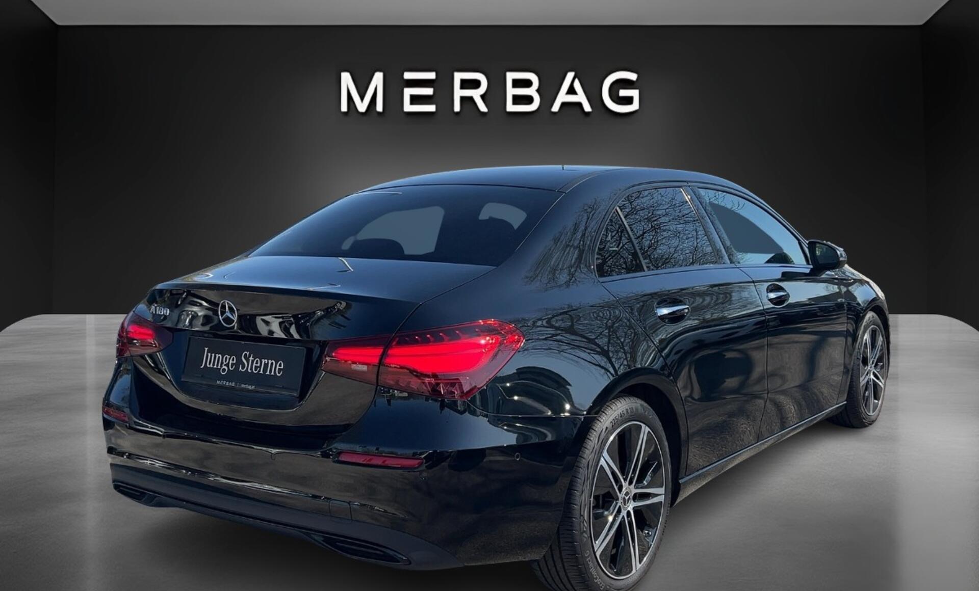 Mercedes-Benz - A 180 Limousine Progressive Line Facelift