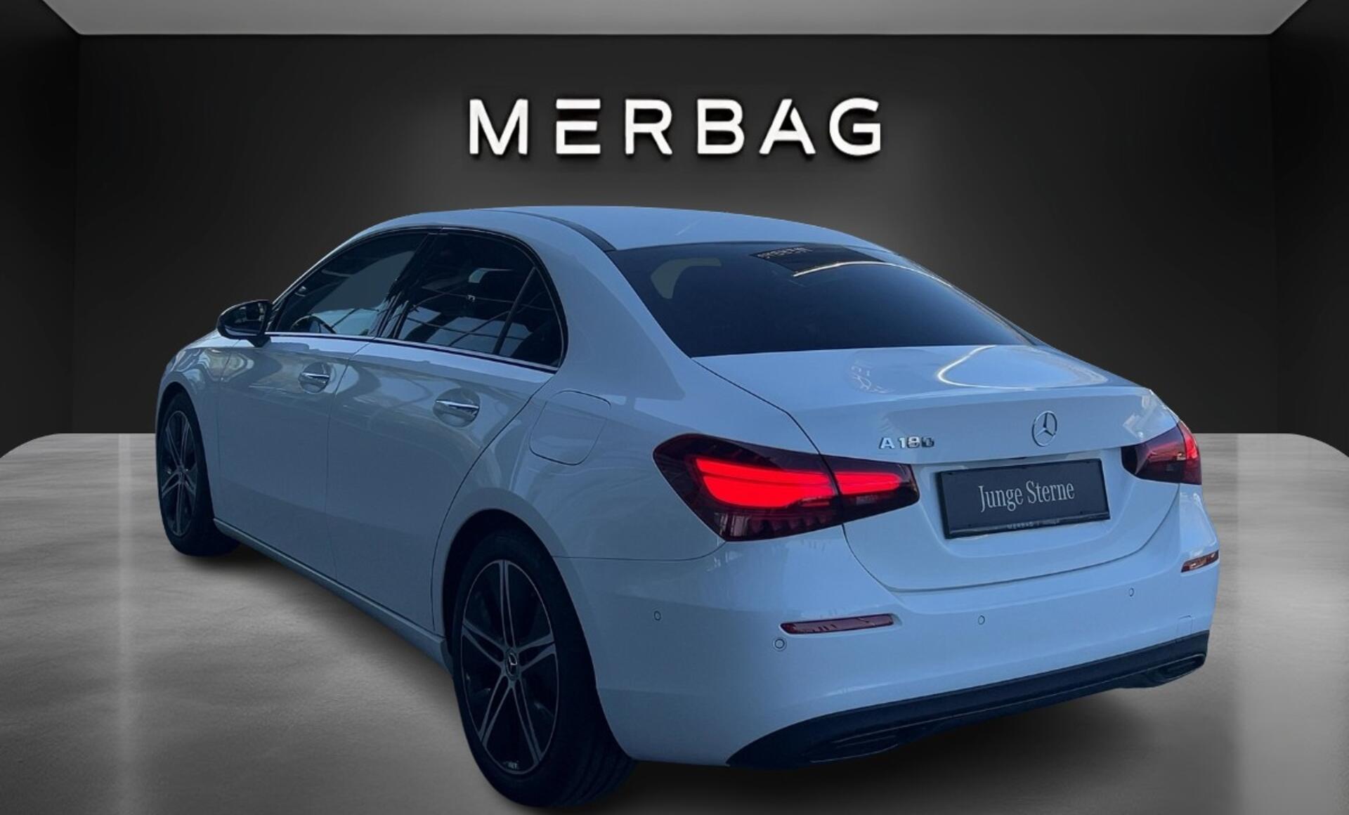 Mercedes-Benz - A 180 Limousine Progressive Line Facelift