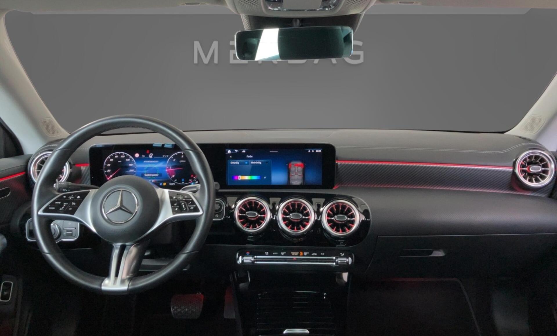 Mercedes-Benz - CLA 180 d Coupé Progressive Line, Facelift