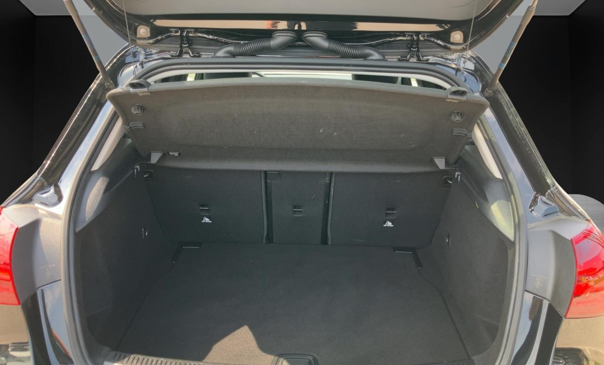 Mercedes-Benz - A 180 d Progressive Line Facelfit