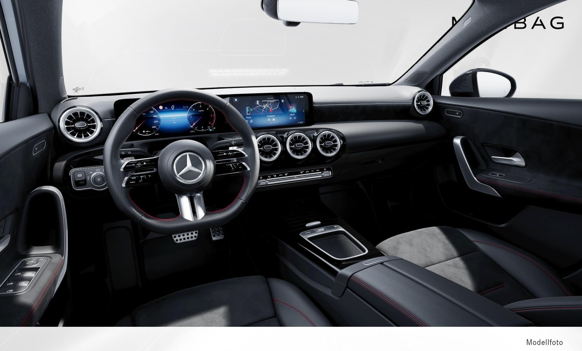 Mercedes-Benz - A 180 d AMG Line