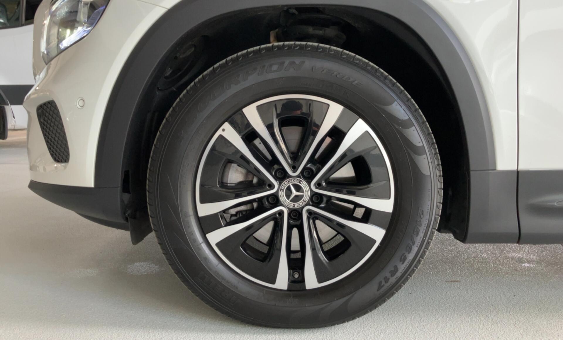 Mercedes-Benz - GLB 180 d Premium Paket