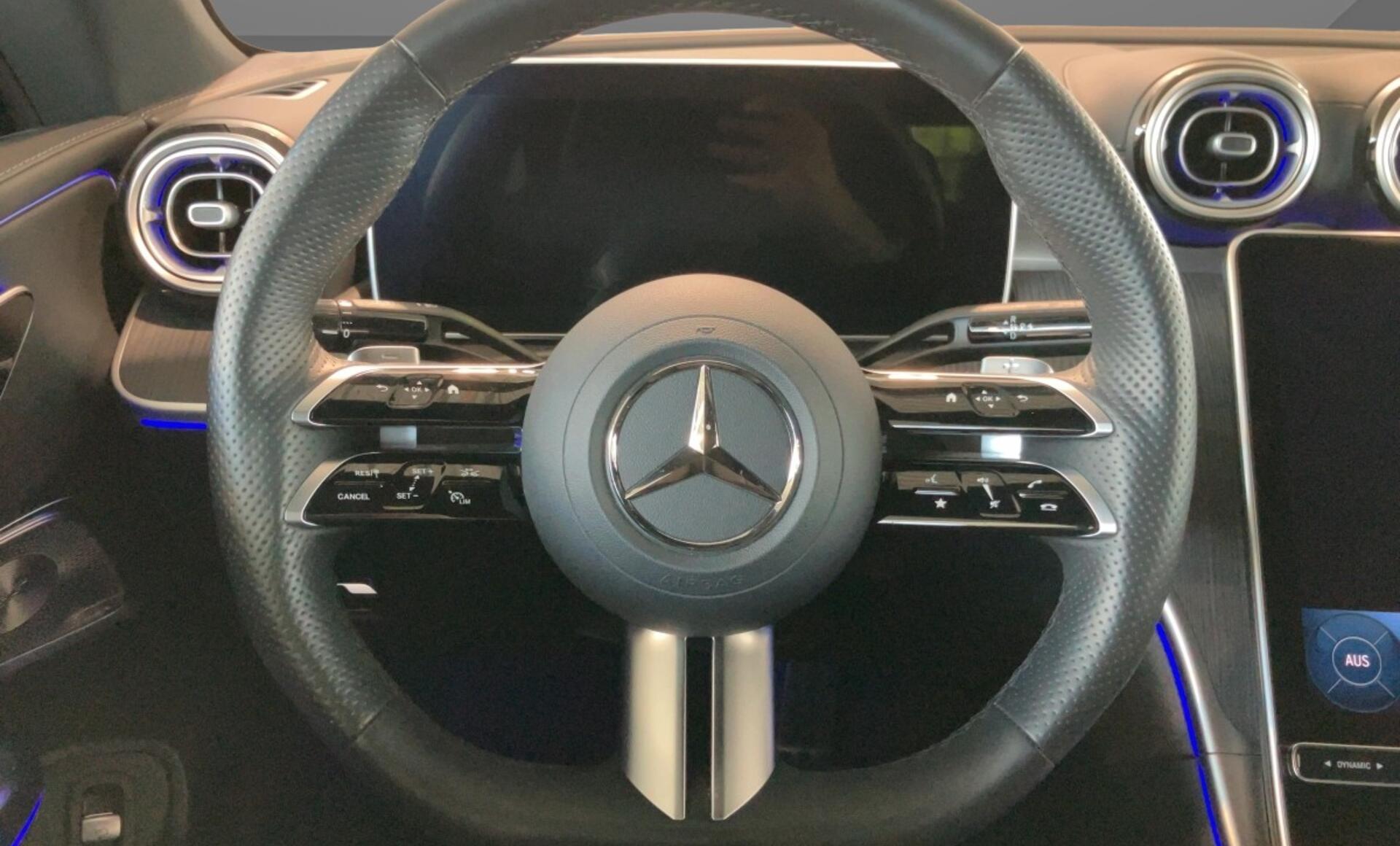 Mercedes-Benz - CLE 220 d Coupé AMG Line Premium Paket