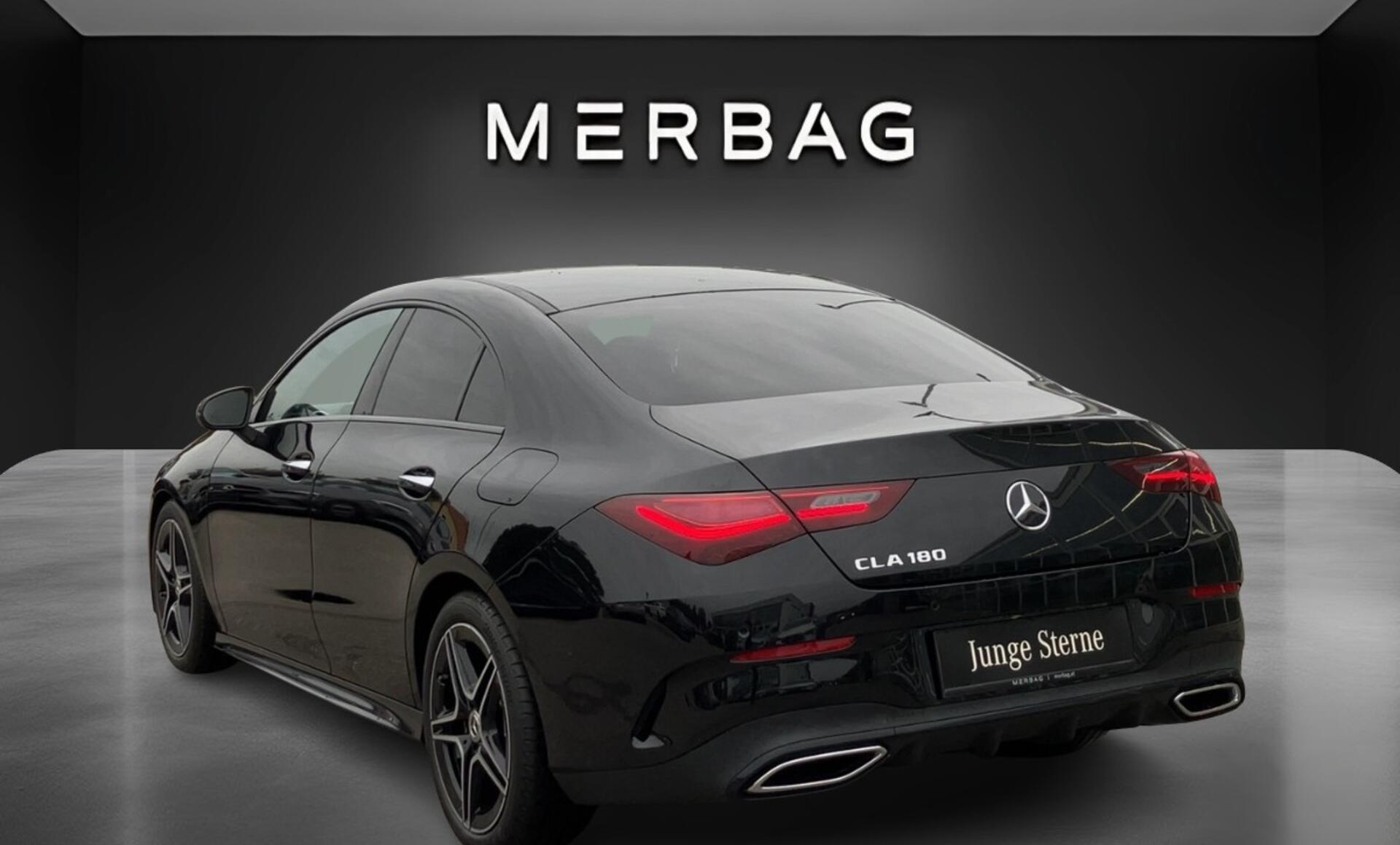Mercedes-Benz - CLA 180 Coupé AMG Line