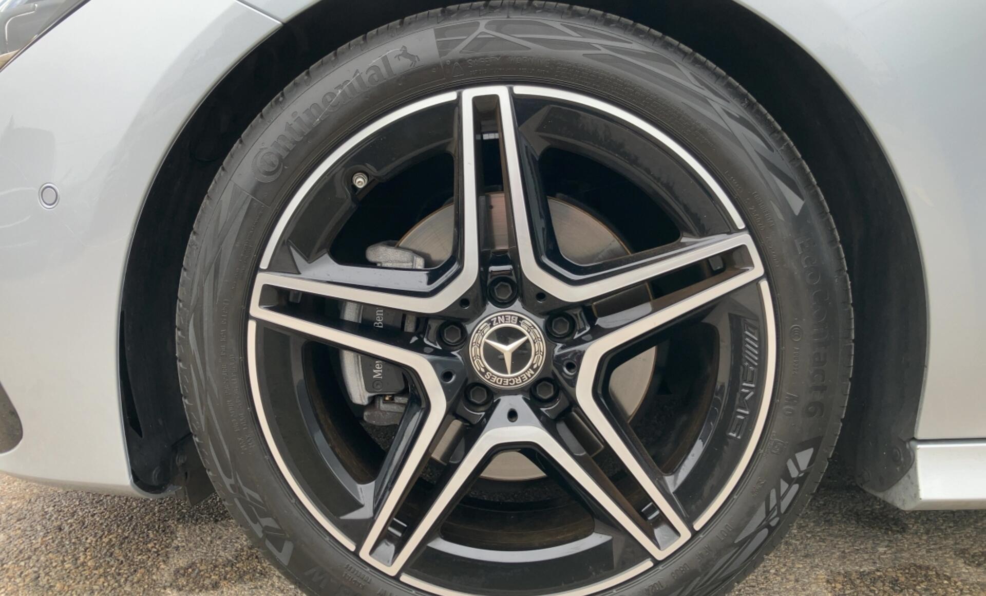 Mercedes-Benz - CLA 180 d Coupé AMG Line