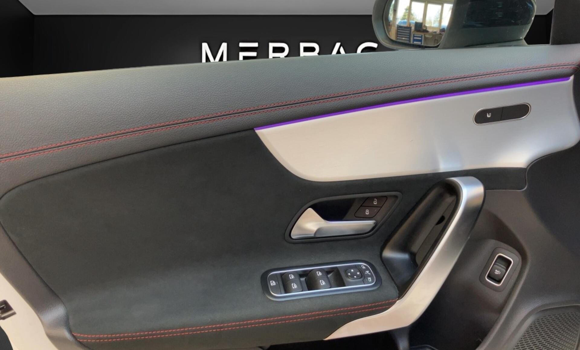 Mercedes-Benz - CLA 200 d Coupé AMG Line Facelift