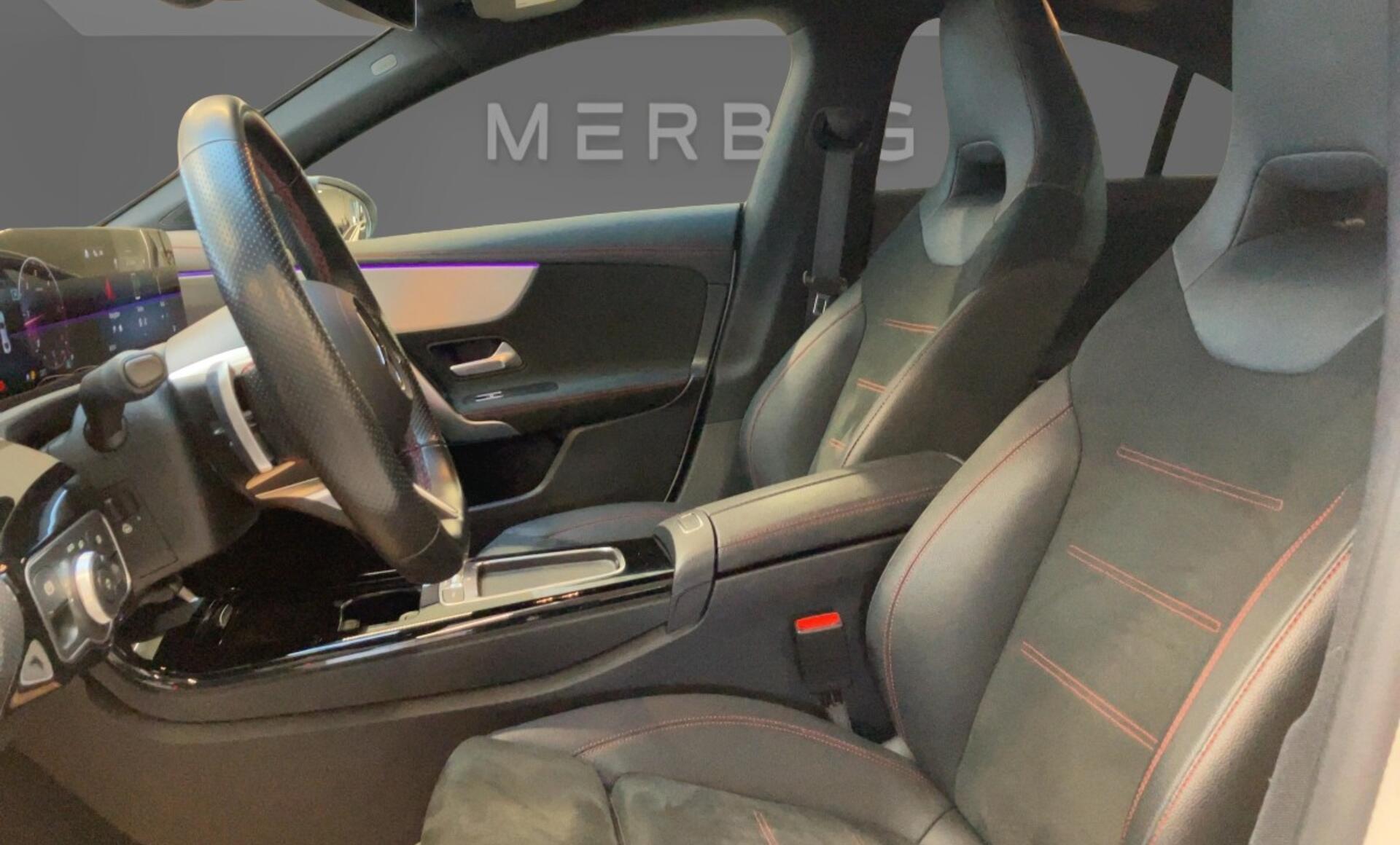 Mercedes-Benz - CLA 200 d Coupé AMG Line Facelift