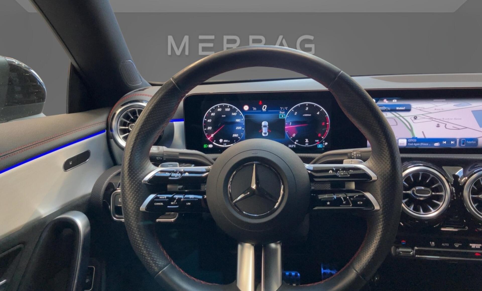 Mercedes-Benz - CLA 200 d Coupé AMG Line, Facelift