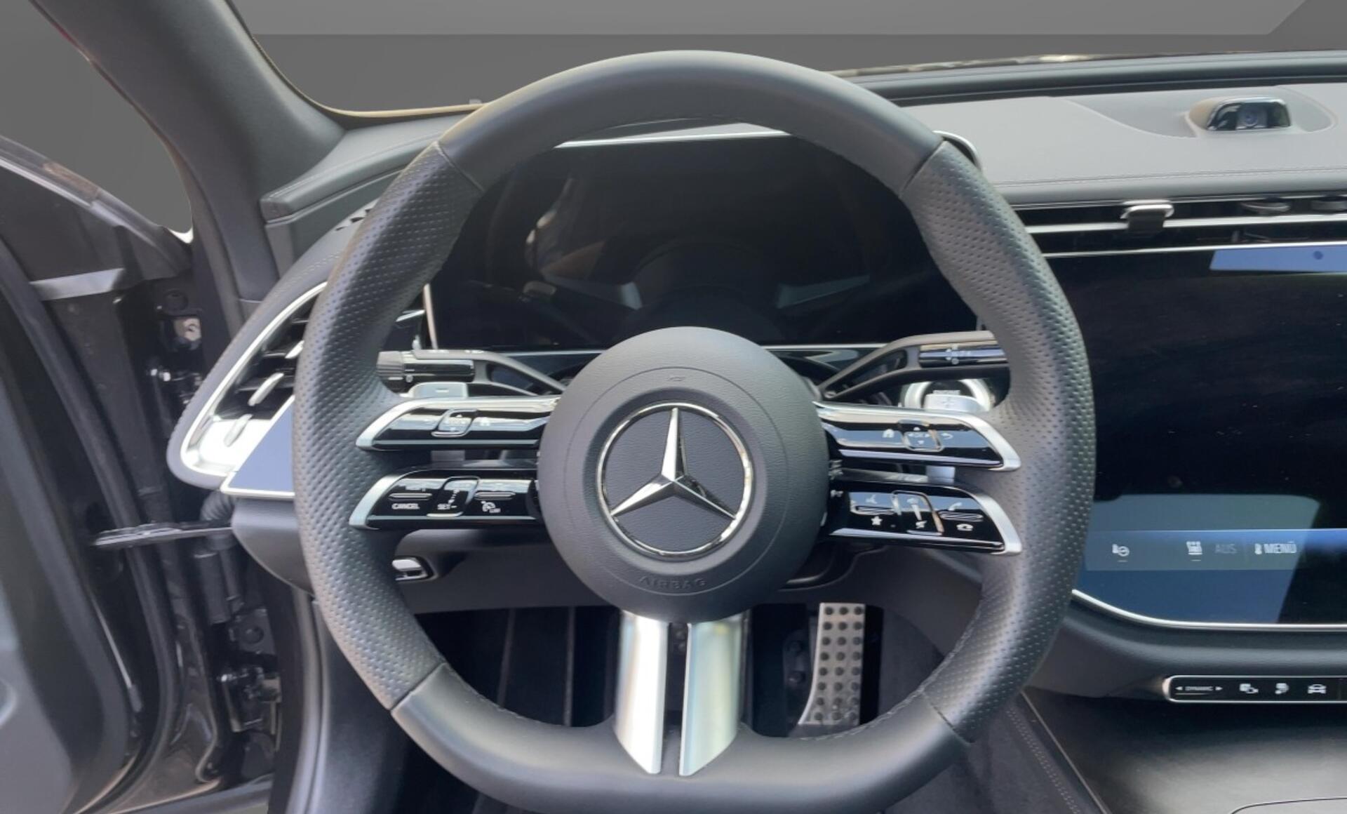 Mercedes-Benz - E 300 de 4MATIC Limousine mit EQ Hybrid Technologi