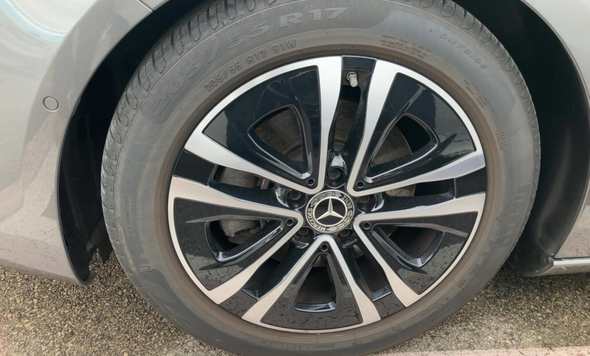 Mercedes-Benz - A 180 d Ö-Edition Progressive Line Facelift