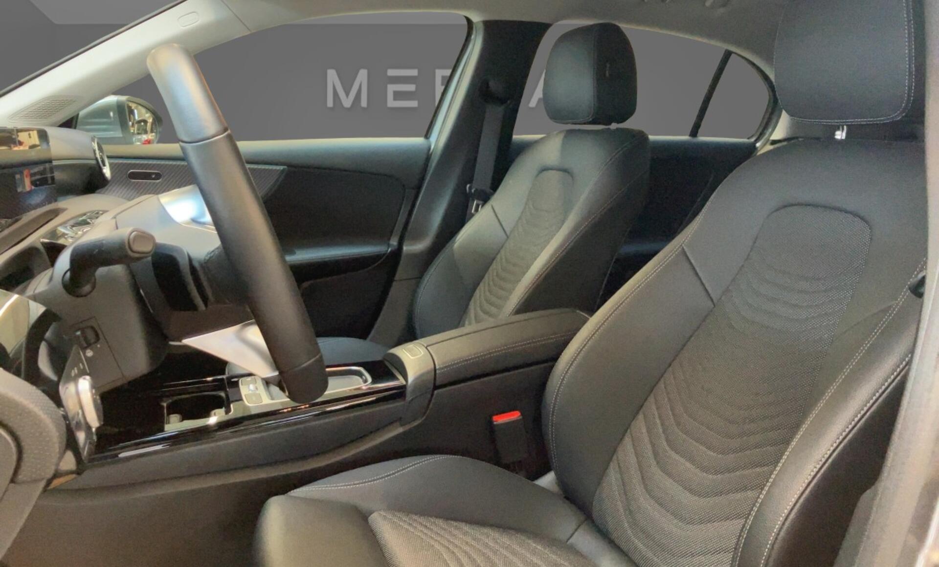 Mercedes-Benz - A 180 d Kompaktlimousine Österreich-Edition
