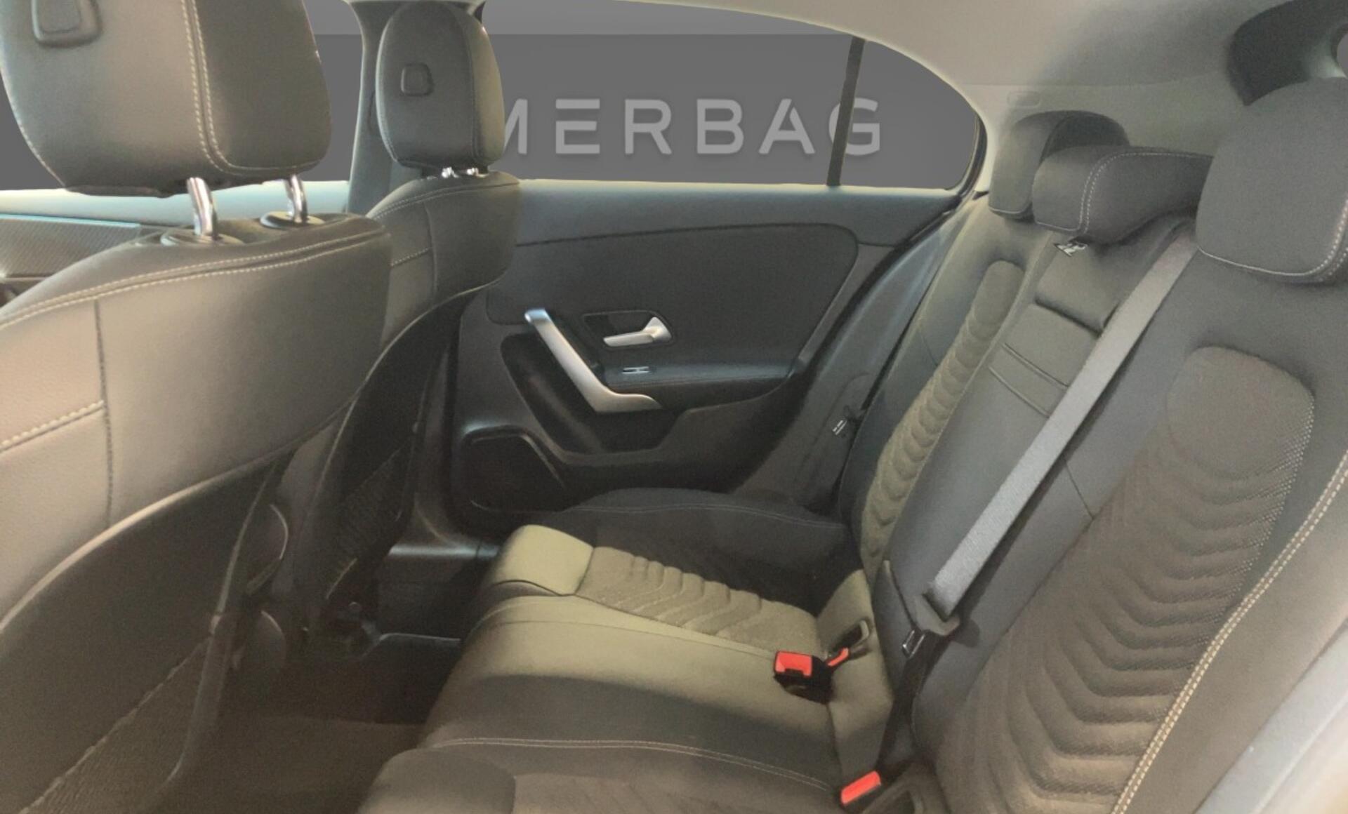 Mercedes-Benz - A 180 d Kompaktlimousine Österreich-Edition