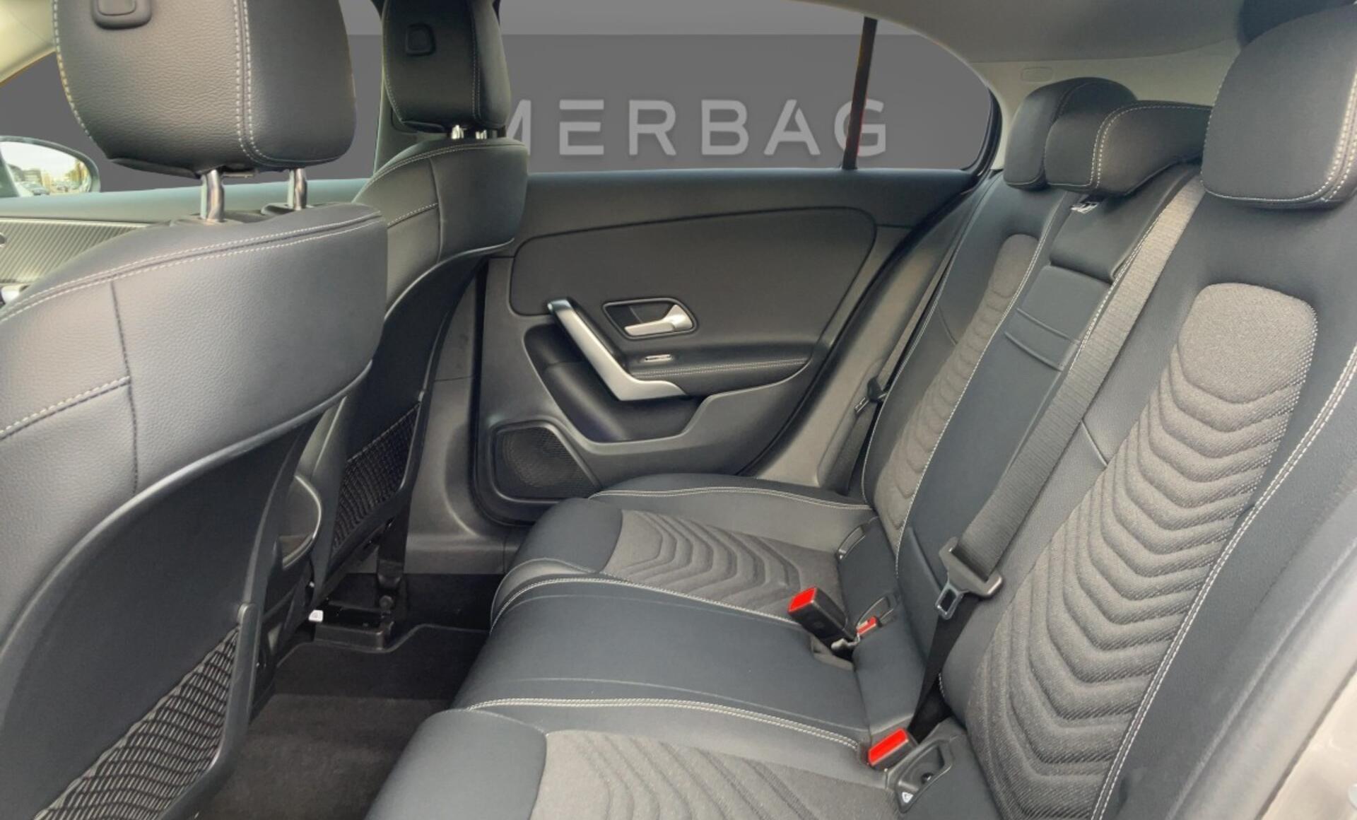Mercedes-Benz - A 180 d Kompaktlimousine Österreich-Edition