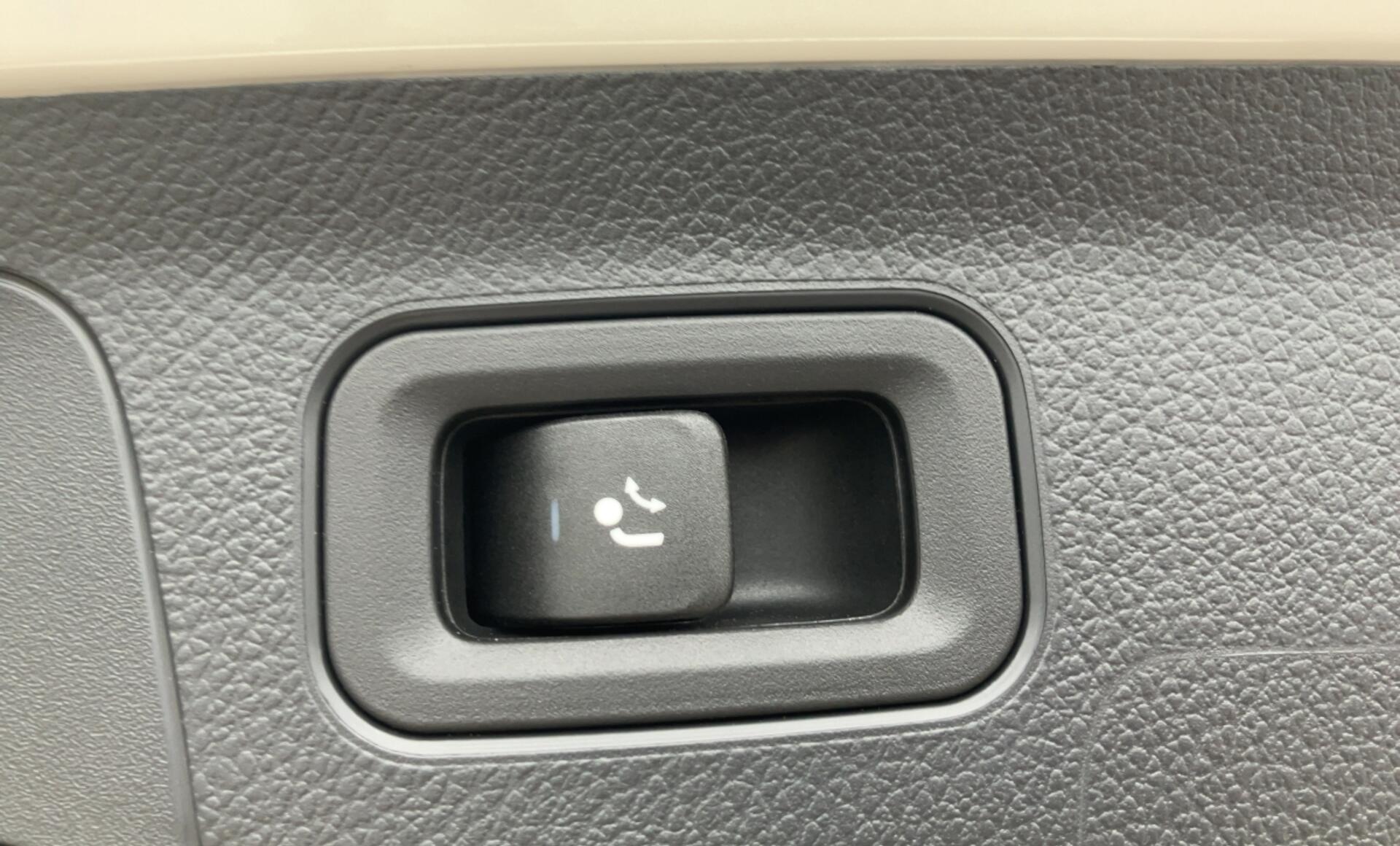 Mercedes-Benz - A 180 Österreich-Edition Progressive Line Facelift