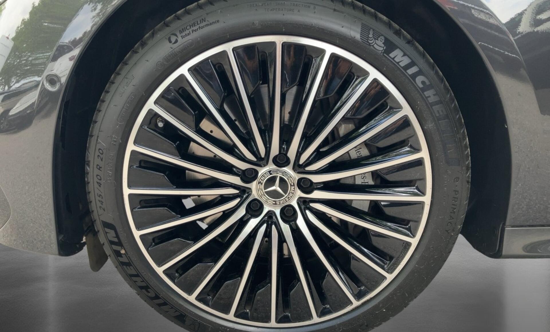 Mercedes-Benz - E 300 de T-Modell AMG Line