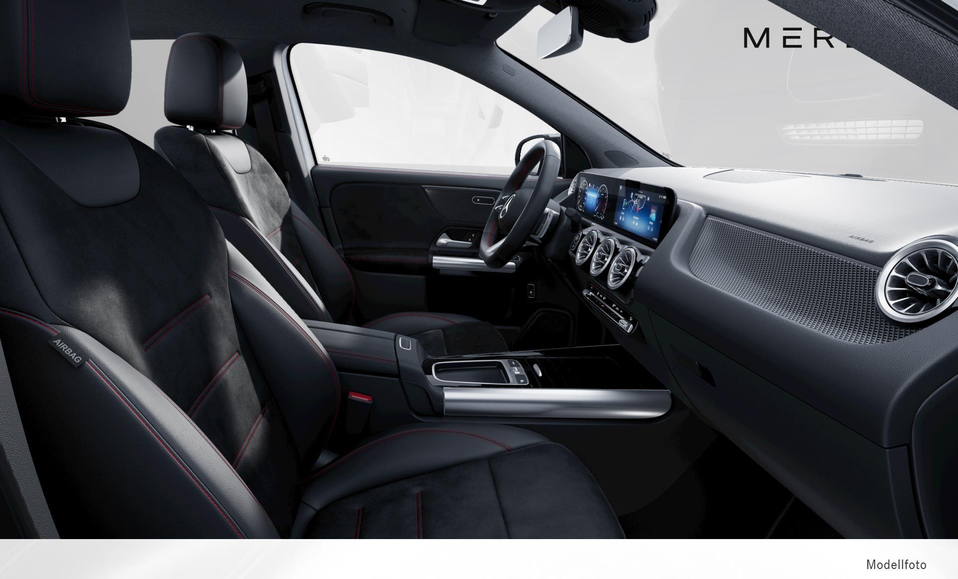 Mercedes-Benz - GLA 180 Österreich-Edition AMG Line Facelift