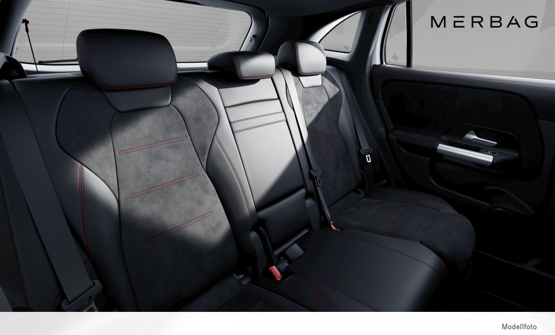 Mercedes-Benz - GLA 180 Österreich-Edition AMG Line Facelift