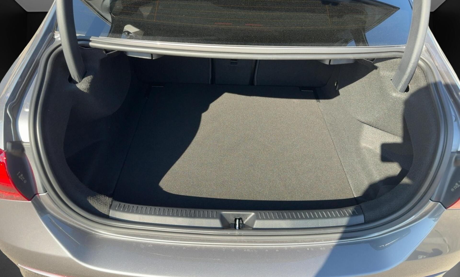 Mercedes-Benz - A 200 d Limousine