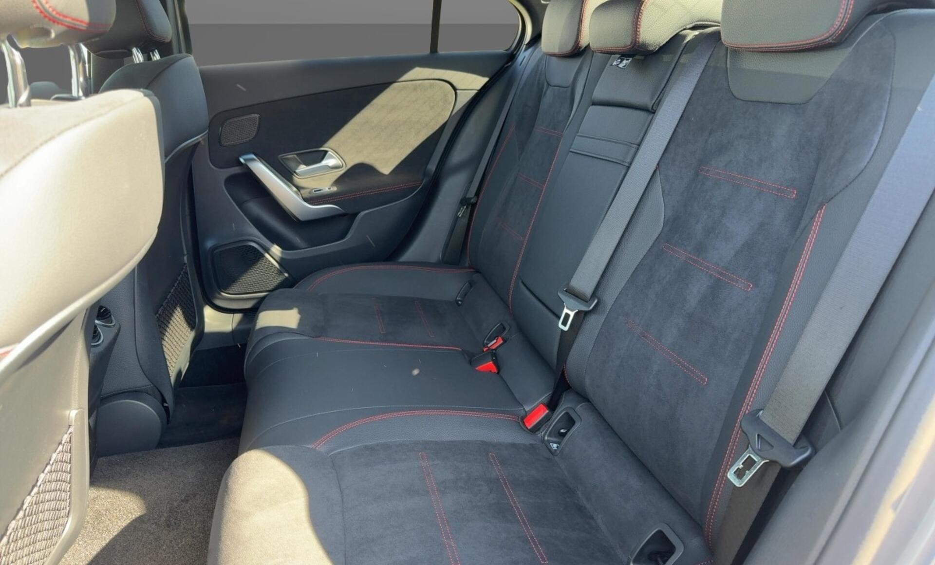 Mercedes-Benz - A 200 d Limousine