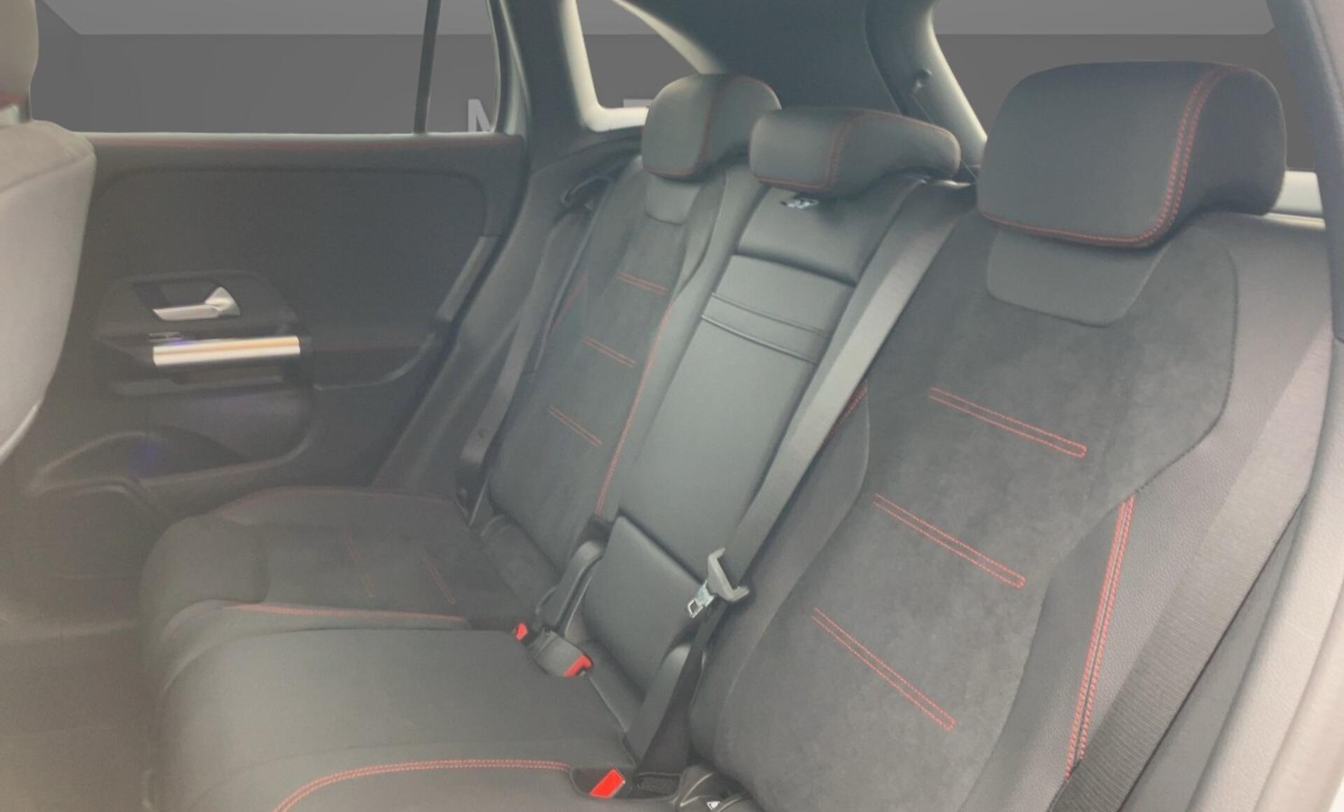 Mercedes-Benz - GLA 200 d 4MATIC Österreich-Edition