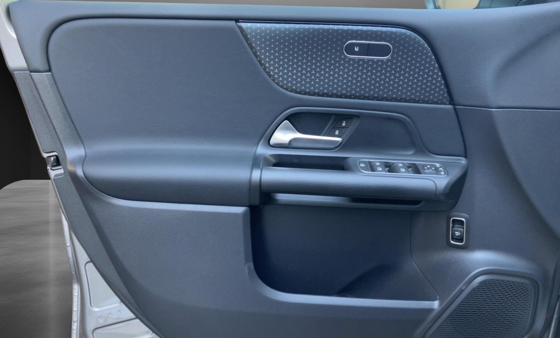 Mercedes-Benz - B 180 d Facelift