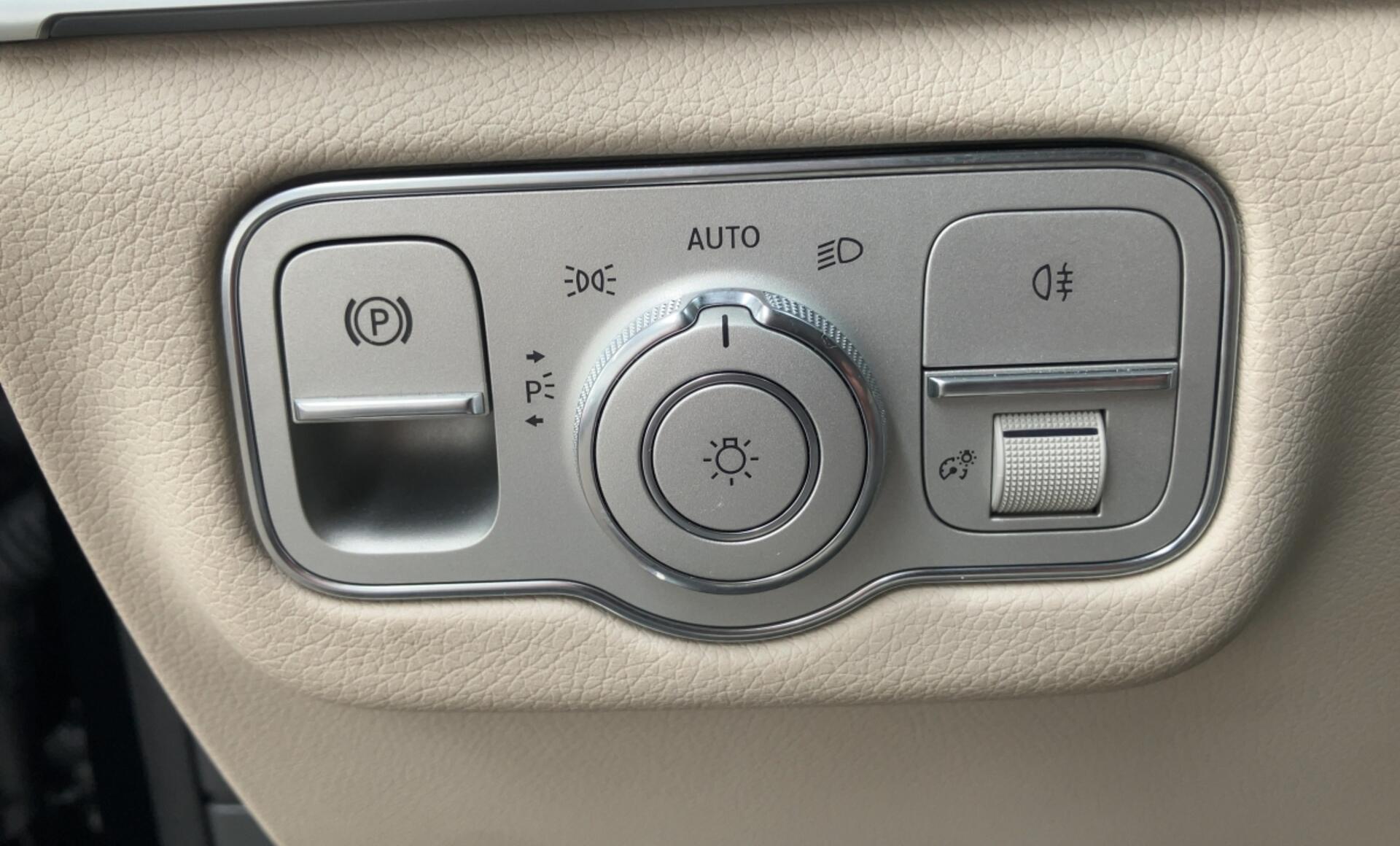Mercedes-Benz - GLE 300 d 4MATIC