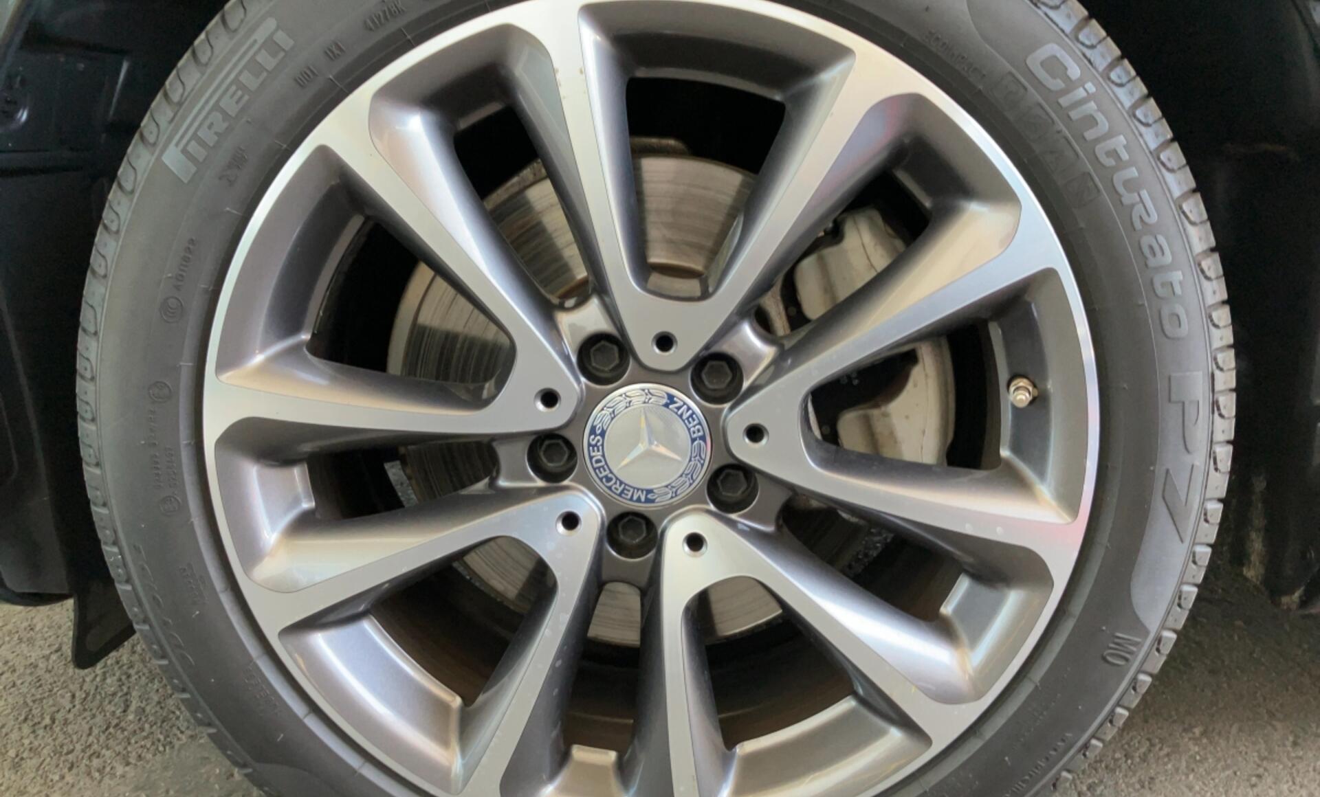 Mercedes-Benz - E 220 d T-Modell