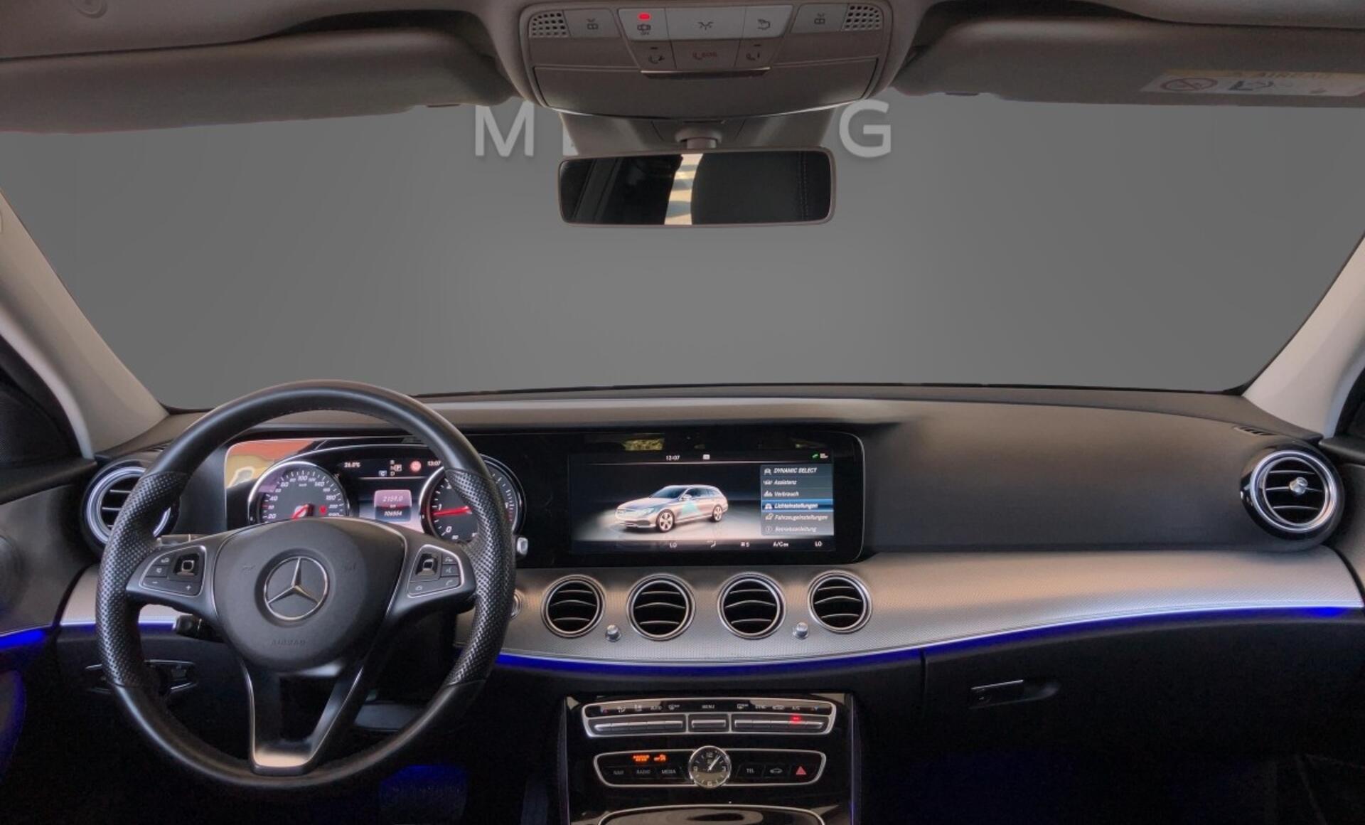 Mercedes-Benz - E 220 d T-Modell