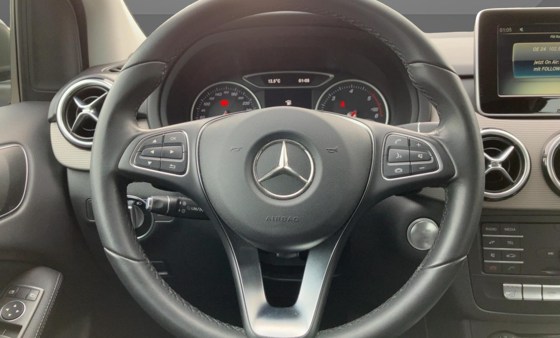 Mercedes-Benz - B 180 d