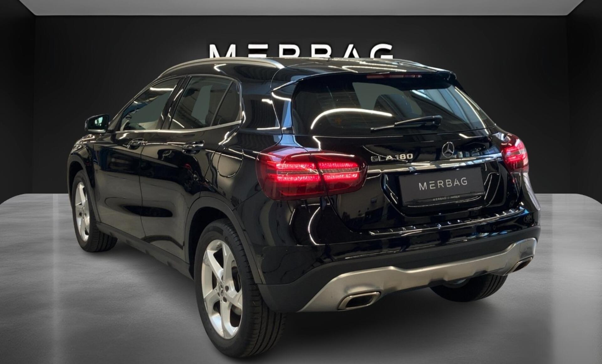 Mercedes-Benz - GLA 180