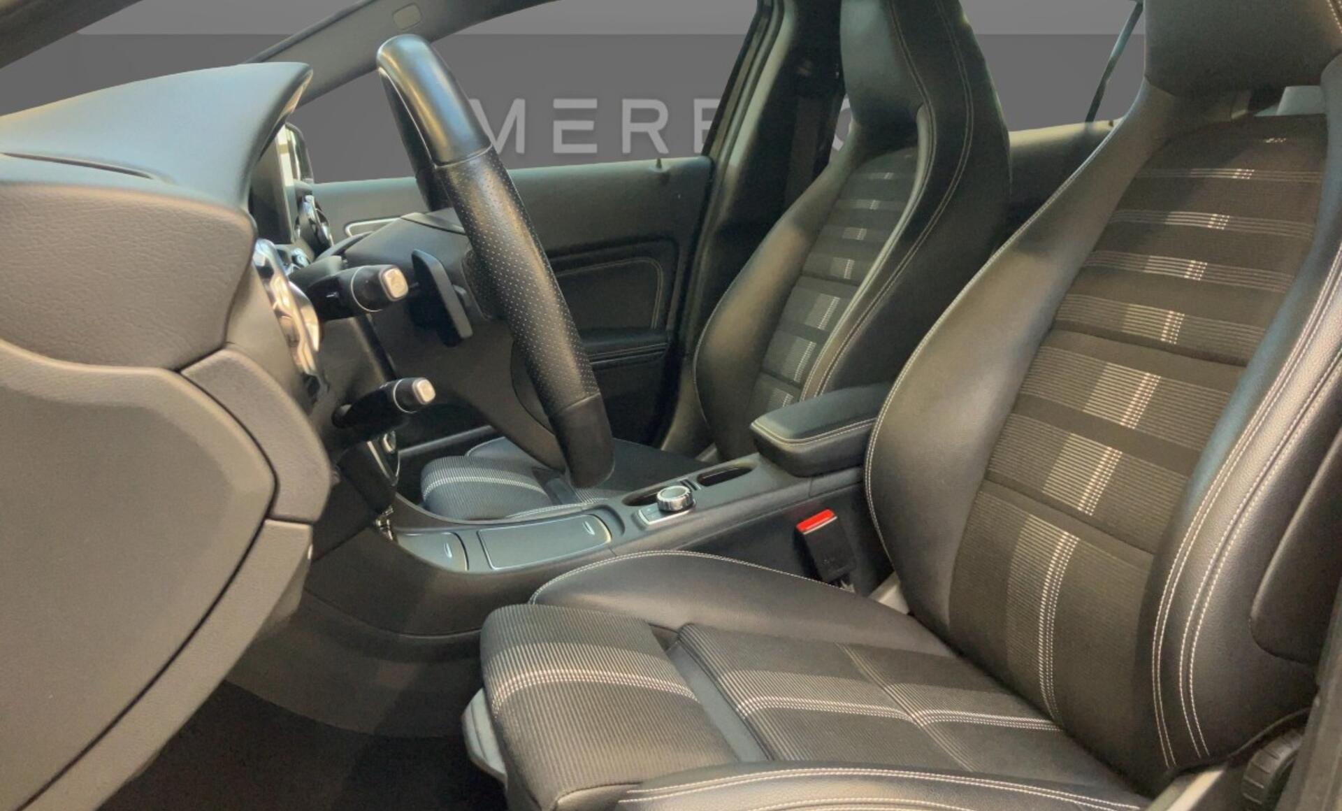 Mercedes-Benz - GLA 180