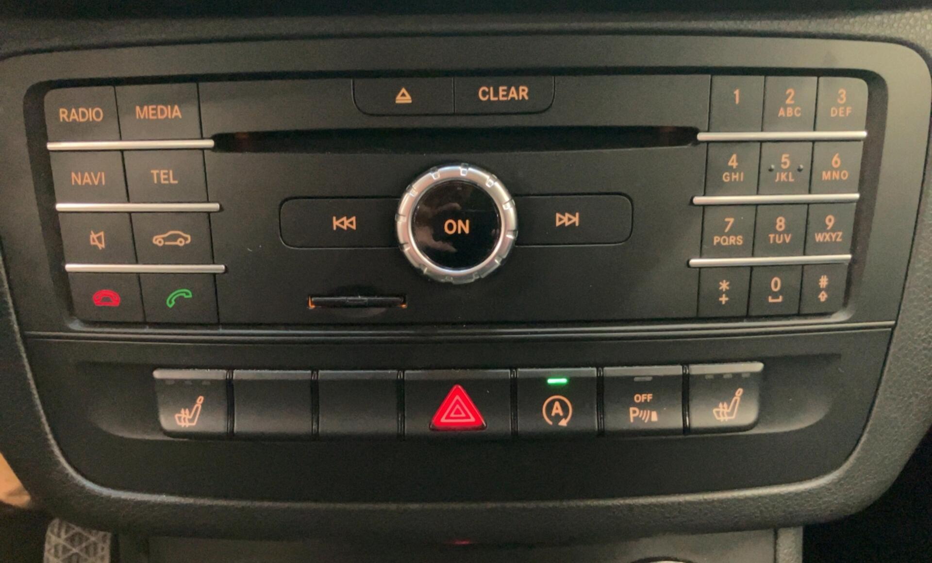 Mercedes-Benz - B 180 d