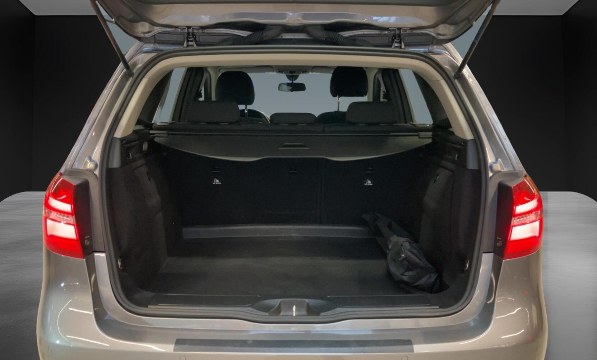 Mercedes-Benz - B 180 d