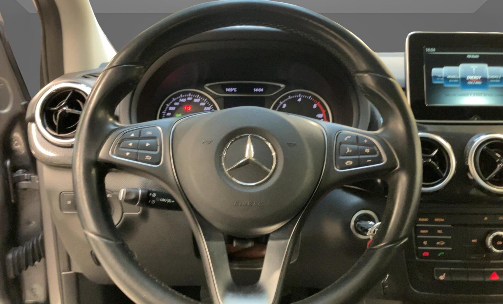 Mercedes-Benz - B 180 d