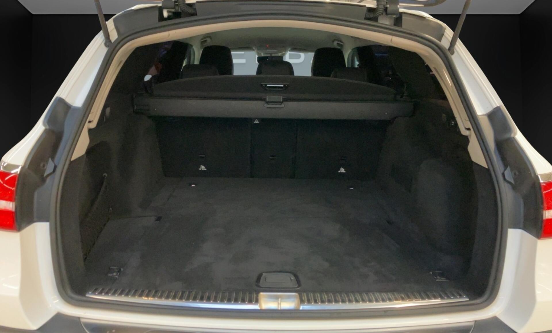 Mercedes-Benz - E 350 d 4MATIC All-Terrain