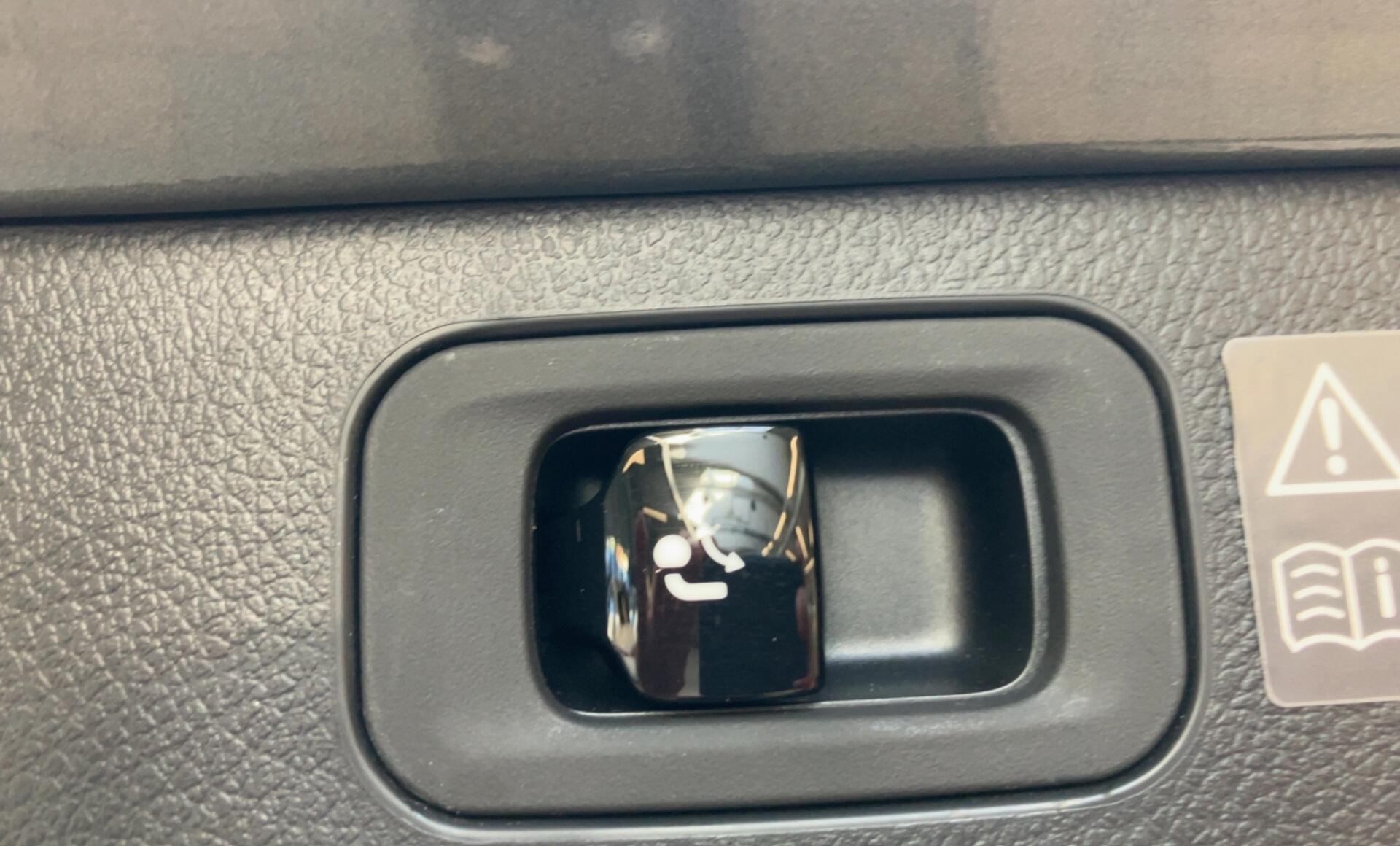 Mercedes-Benz - C 220 d 4MATIC T-Modell Österreich-Edition