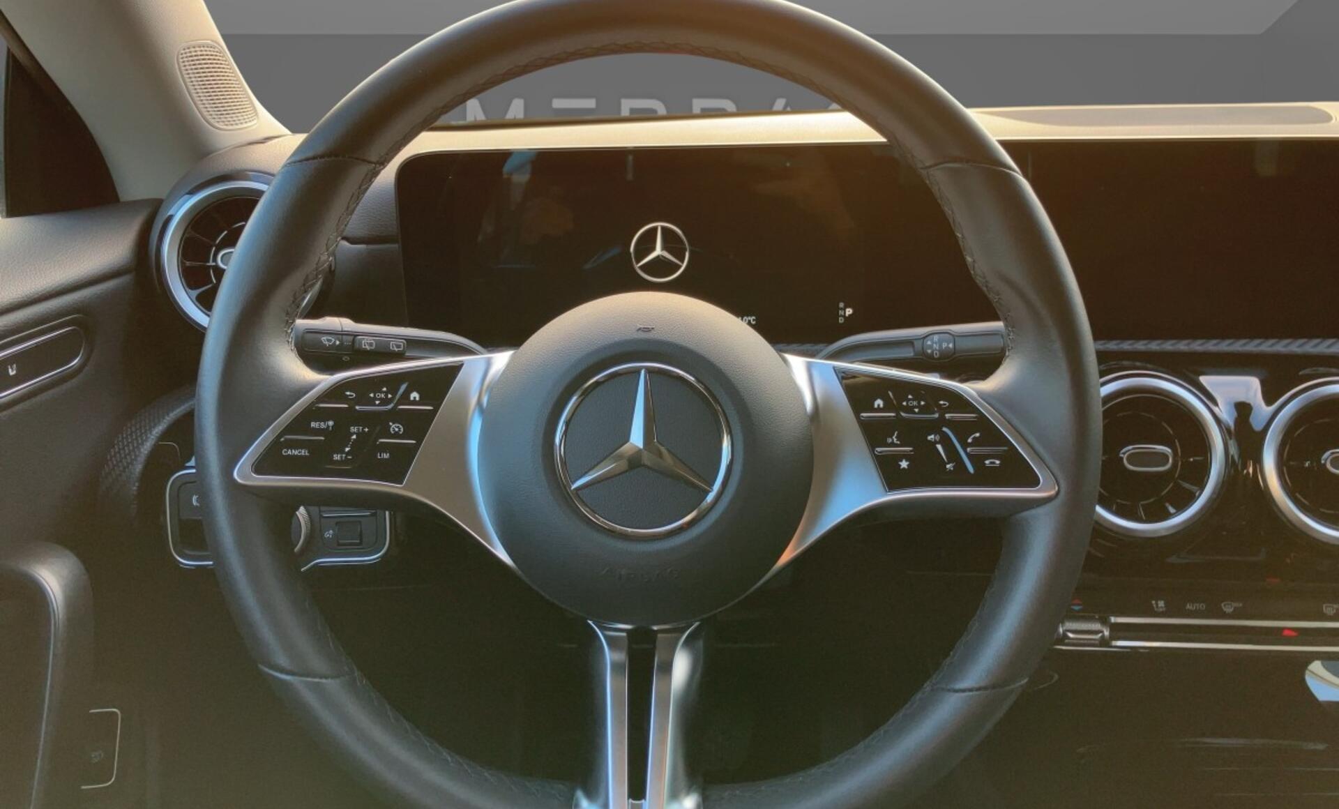 Mercedes-Benz - CLA 180d Shooting Brake Österreich-Edtion