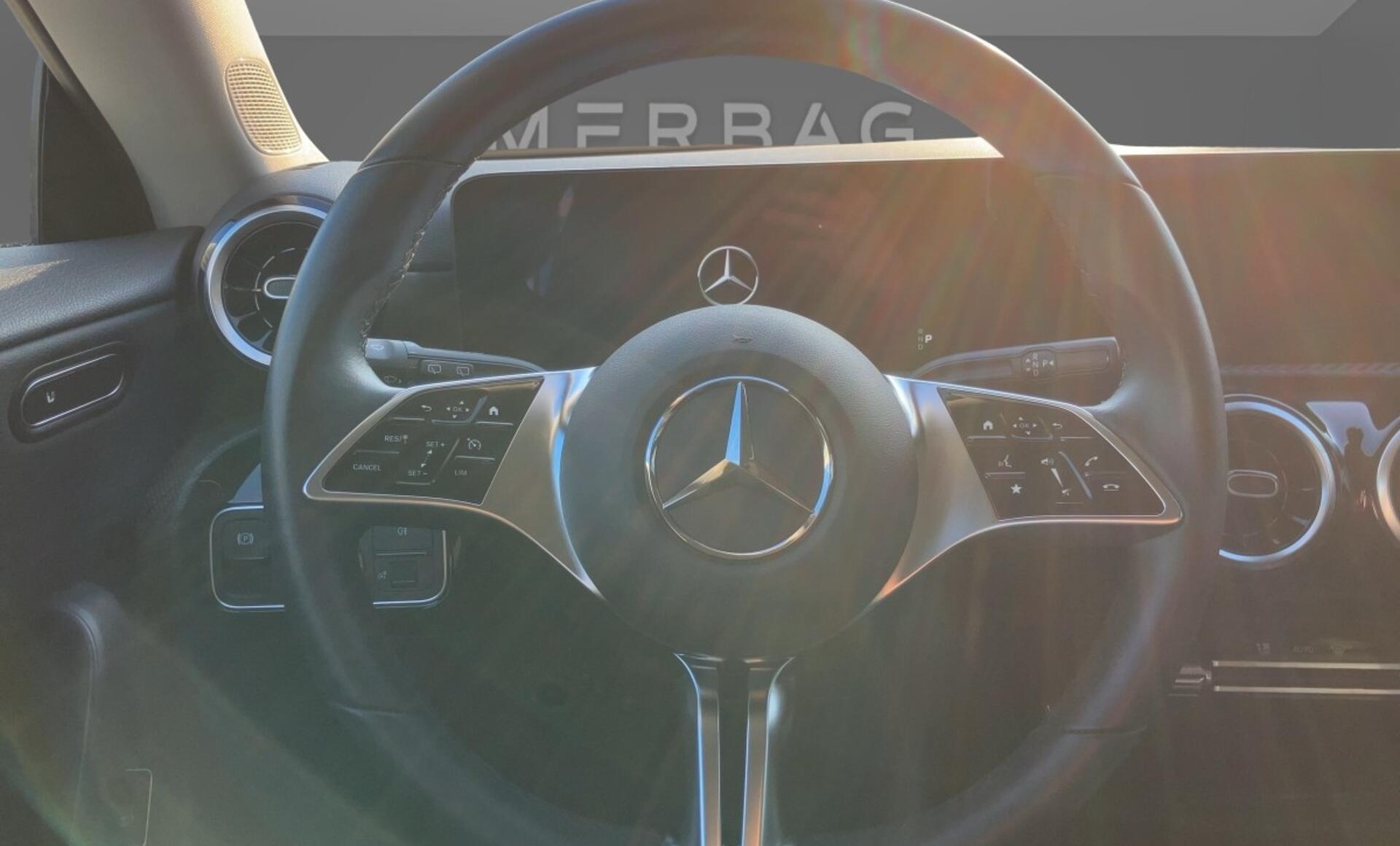 Mercedes-Benz - CLA 180d Shooting Brake Österreich-Edtion