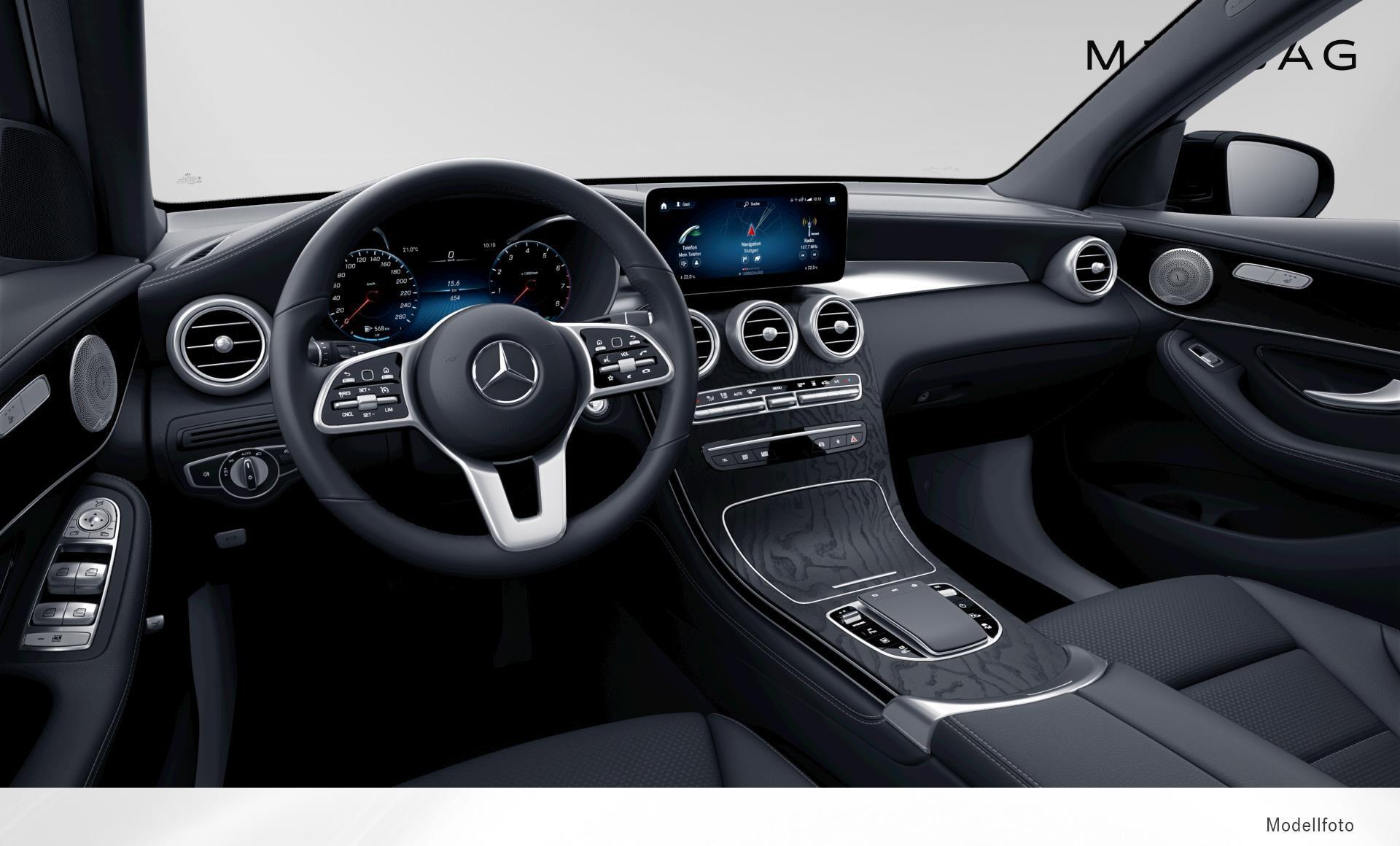 Mercedes-Benz - GLC 300 e 4MATIC
