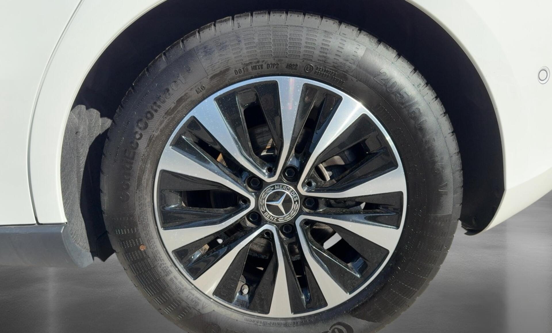 Mercedes-Benz - A 180 d Progressive Line Facelift