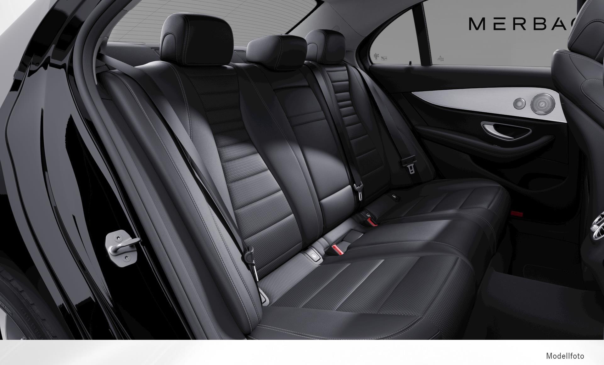 Mercedes-Benz - E 220 d 4MATIC Limousine Austria Edition