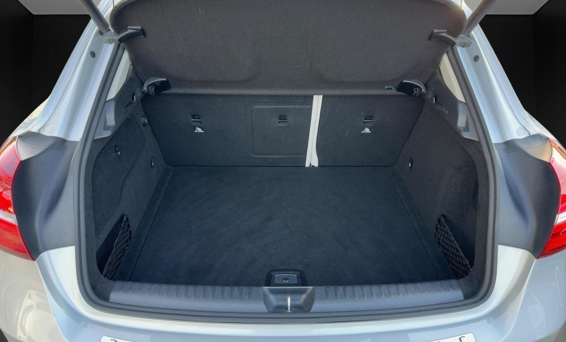 Mercedes-Benz - GLA 200 d 4MATIC