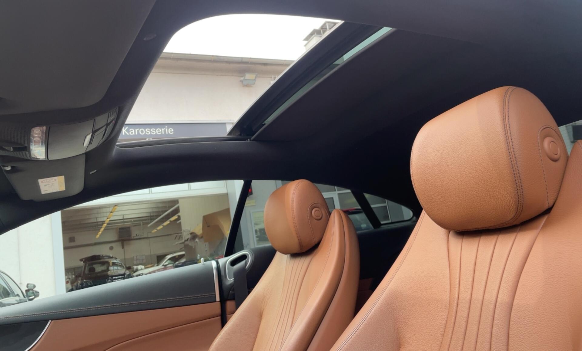 Mercedes-Benz - E 220 d Coupé
