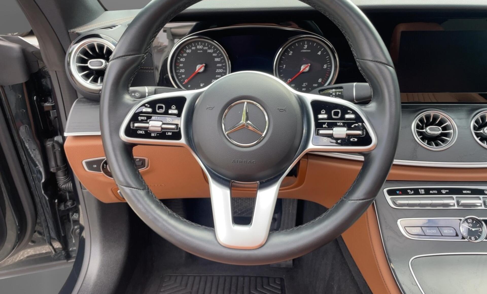Mercedes-Benz - E 220 d Coupé
