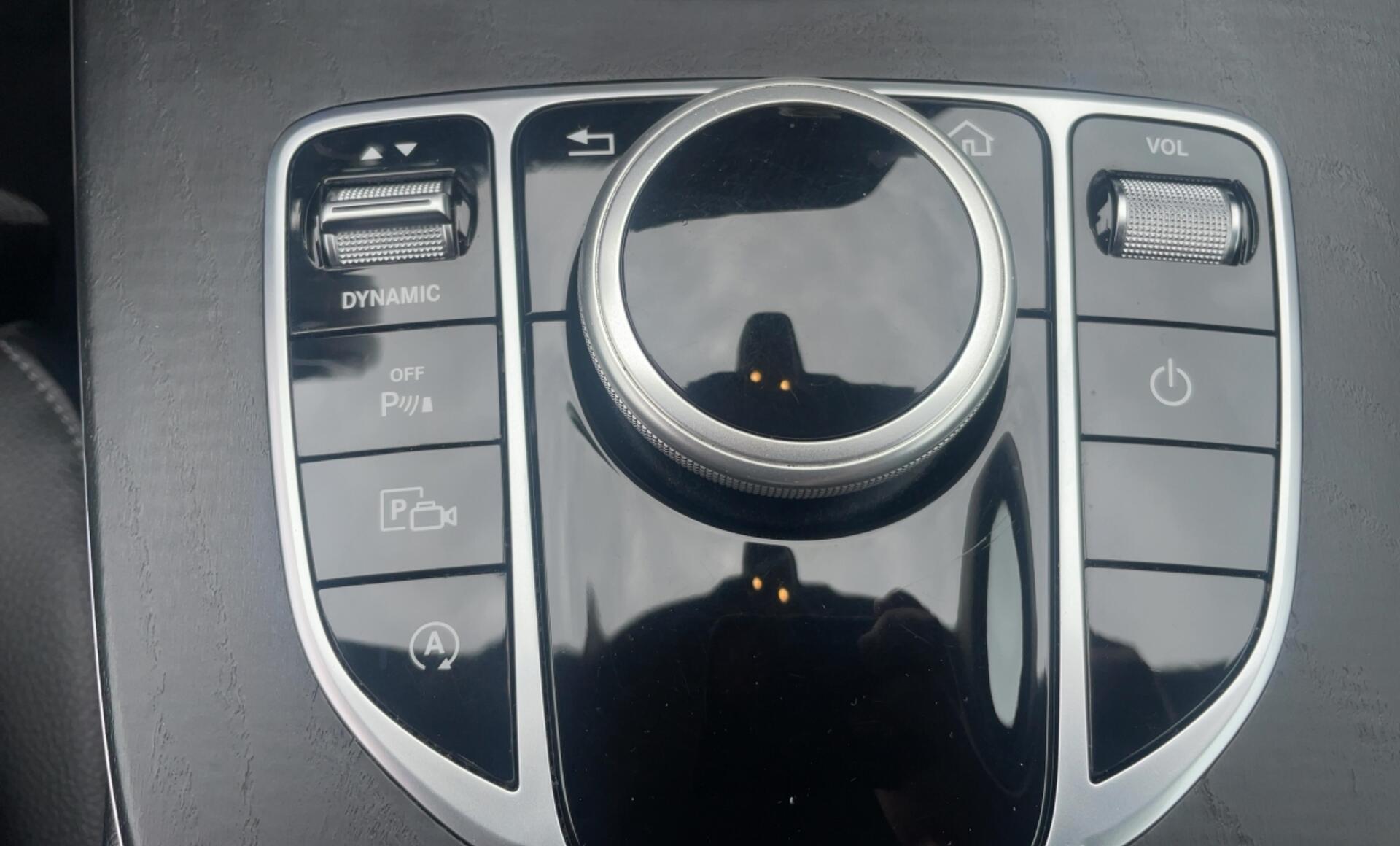 Mercedes-Benz - E 400 d 4MATIC Limousine