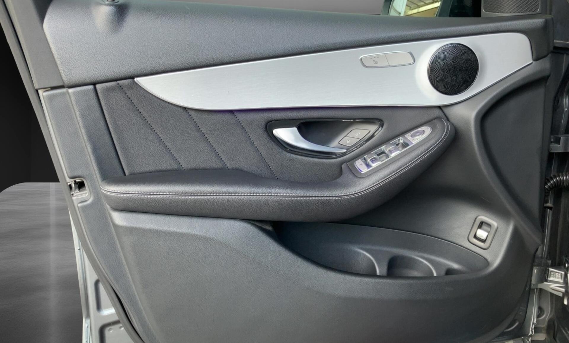 Mercedes-Benz - GLC 300 de 4Matic AMG Line