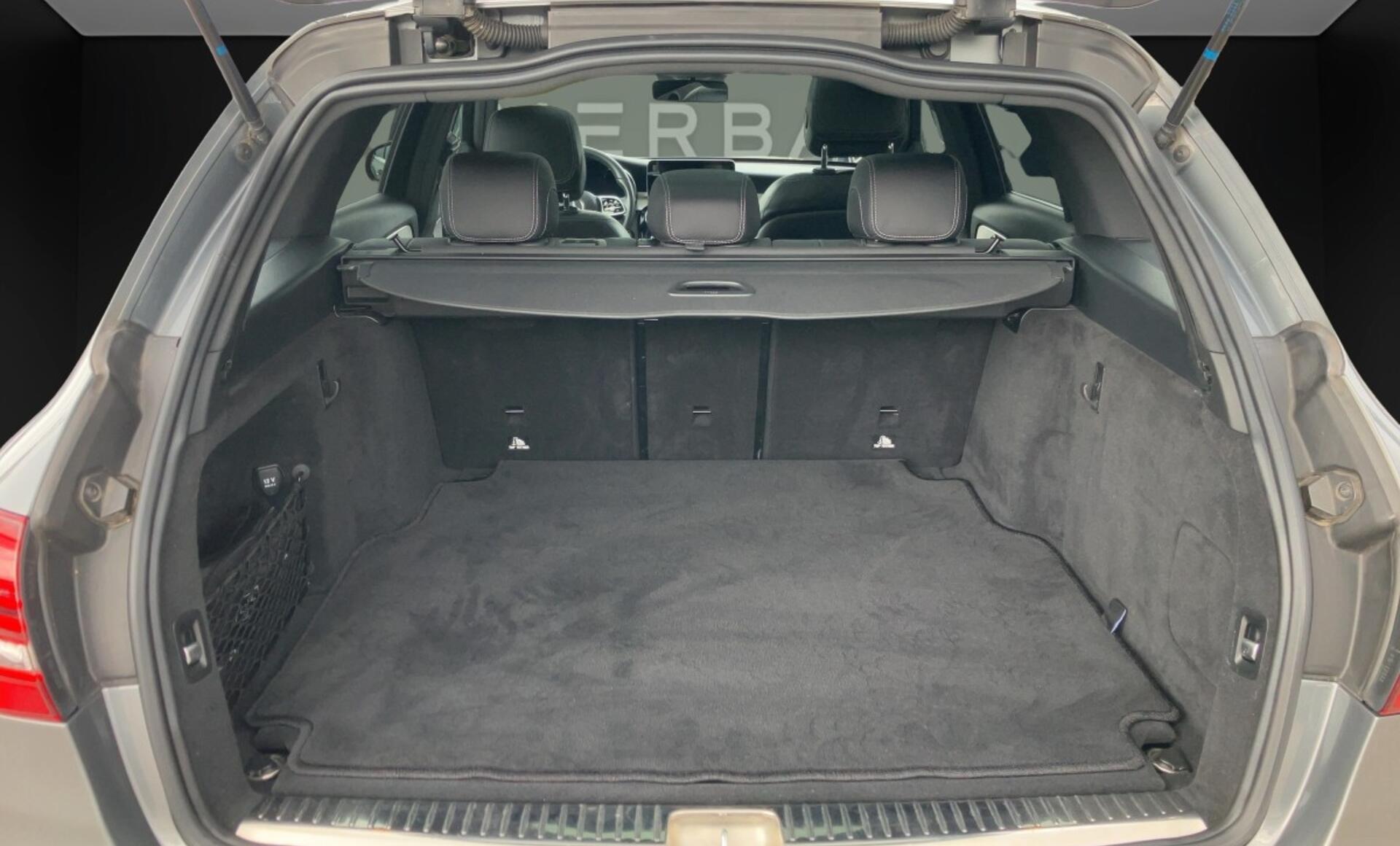 Mercedes-Benz - C 220 d T-Modell