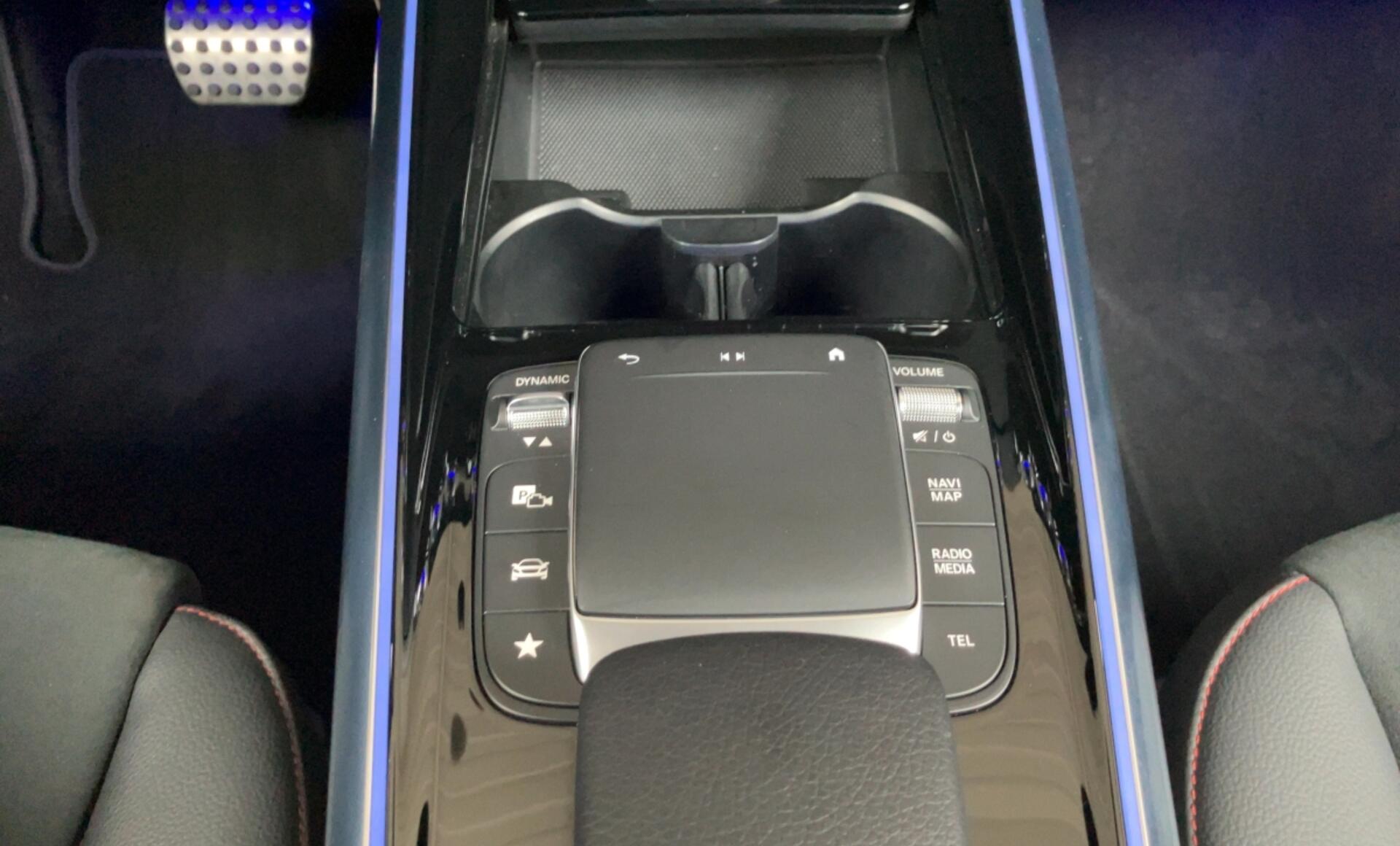 Mercedes-Benz - B 200 d AMG Line