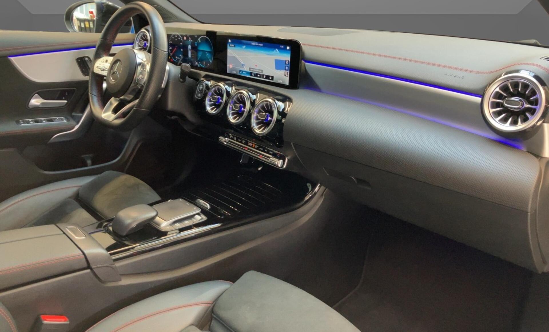 Mercedes-Benz - CLA 200 Shooting Brake