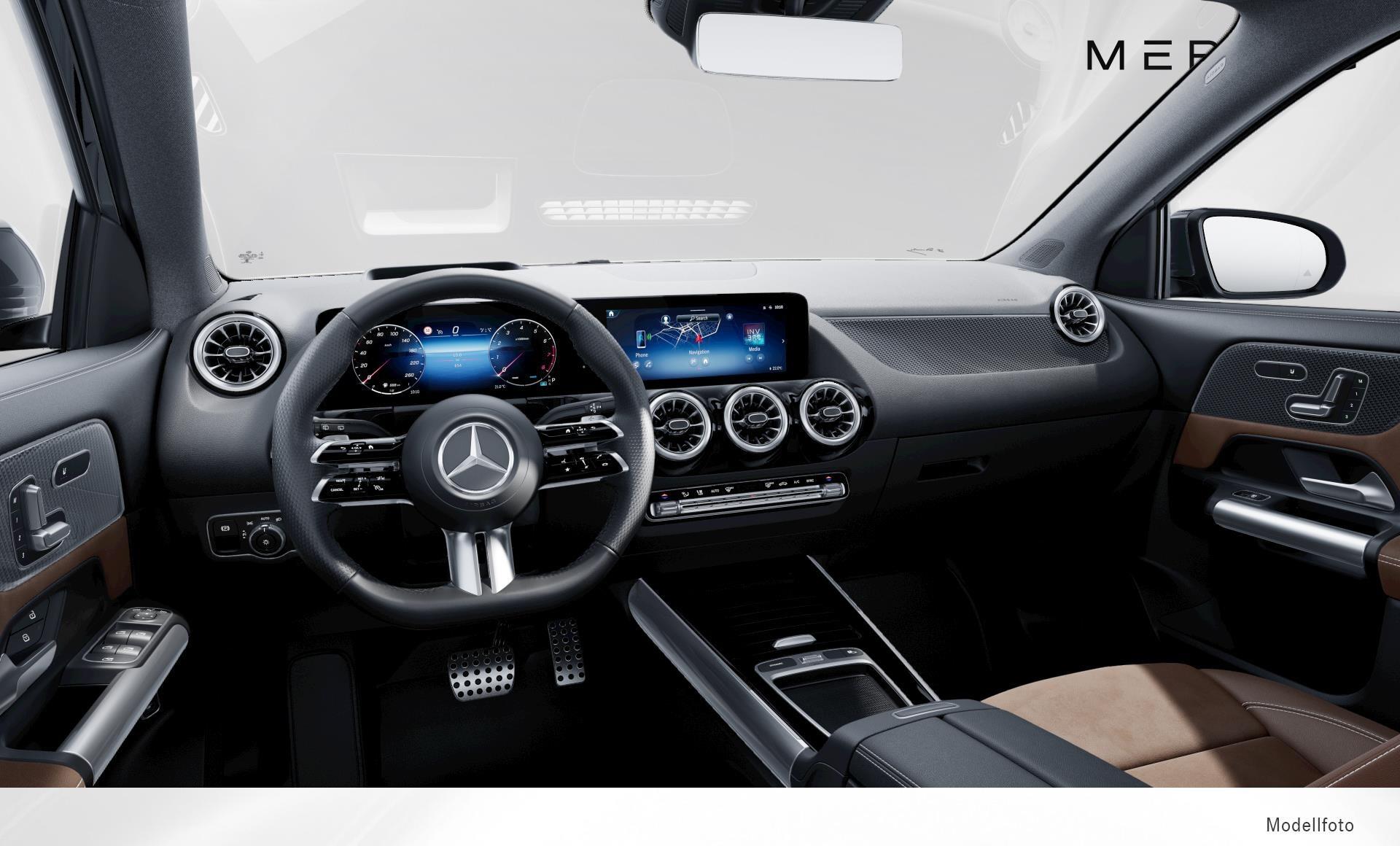 Mercedes-Benz - GLA 200